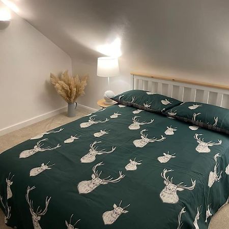 Stylish & Spacious 2 Storey, 3 Bed Apartment Gravesend Esterno foto