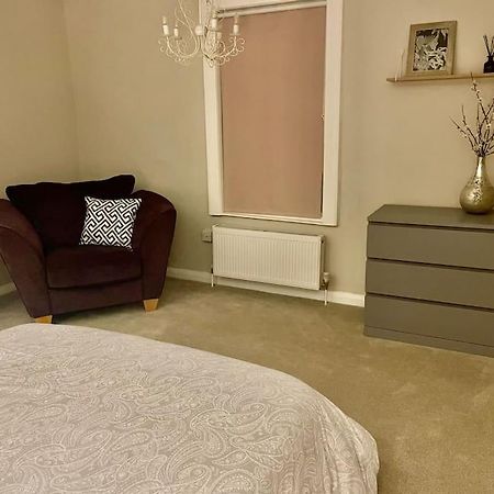 Stylish & Spacious 2 Storey, 3 Bed Apartment Gravesend Esterno foto