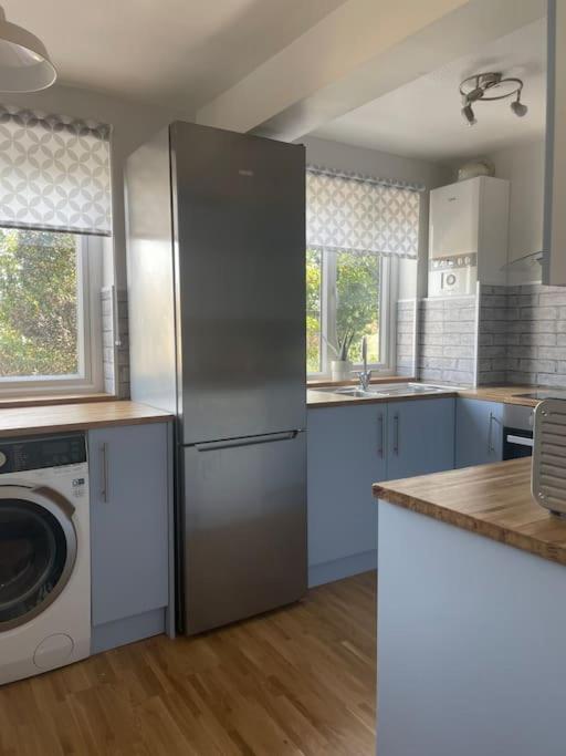 Stylish & Spacious 2 Storey, 3 Bed Apartment Gravesend Esterno foto